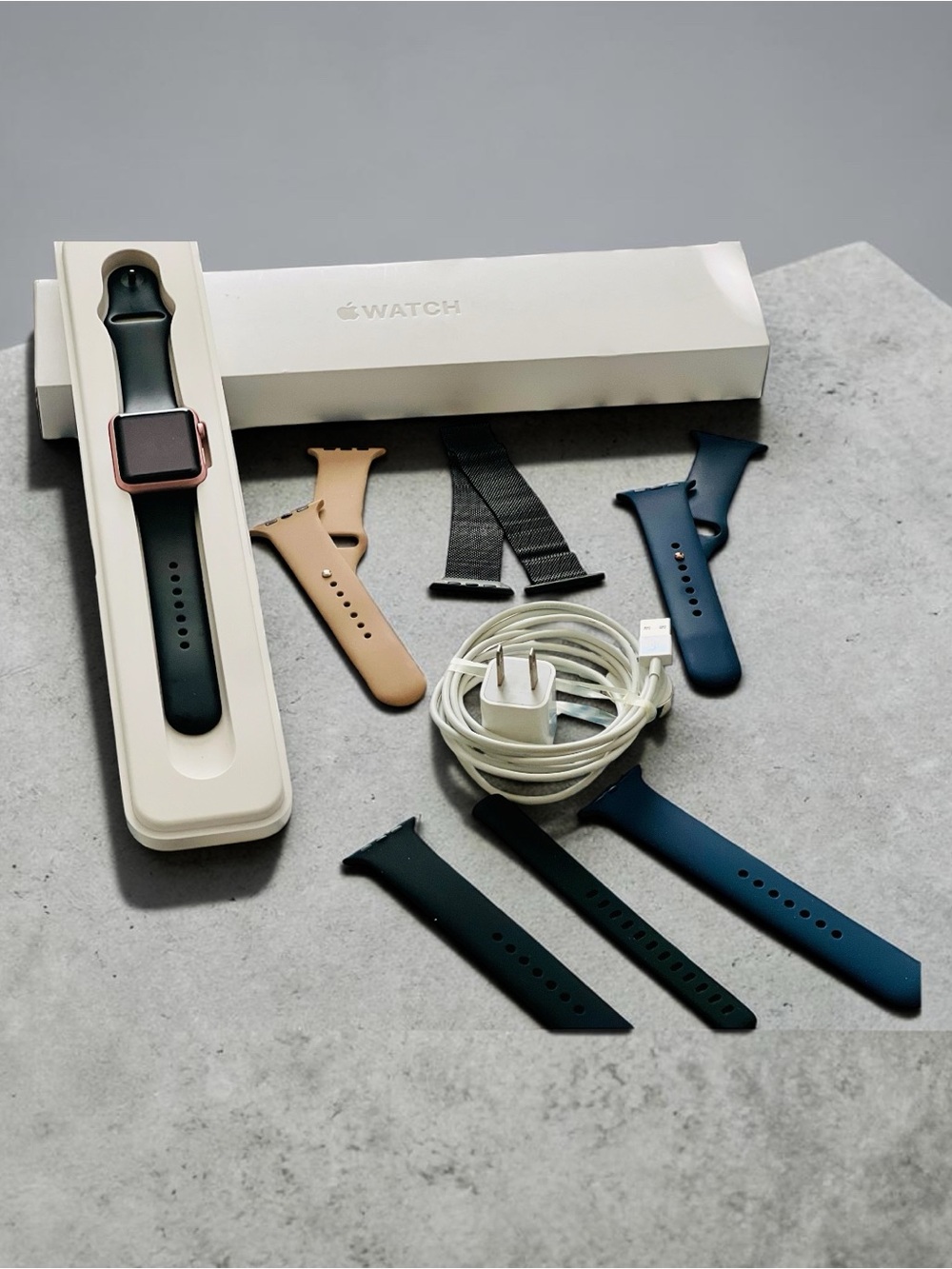 Apple S1 42MM Rose Gold Titanium Mesh Band Watch, Case, Charger | ML | Preowned